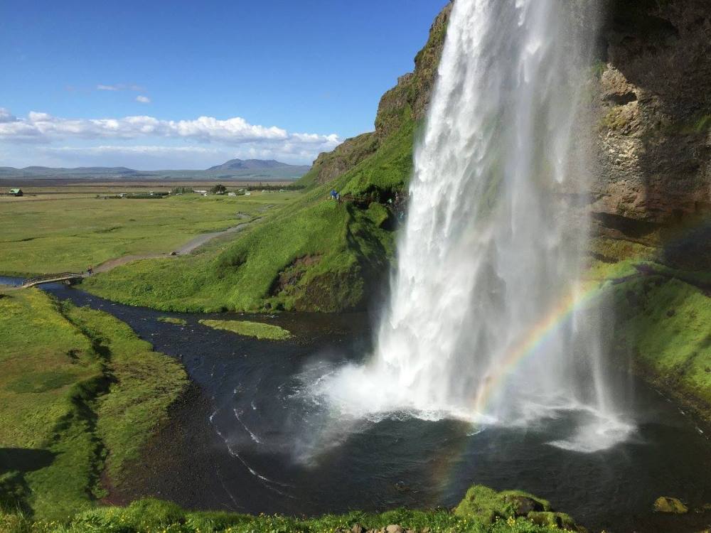 seljalandsfoss_waterfall